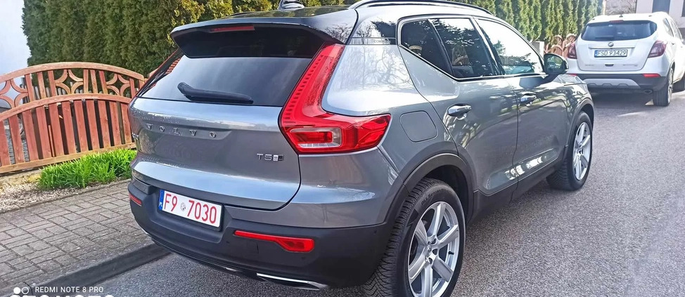 Volvo XC 40 cena 115500 przebieg: 165000, rok produkcji 2019 z Drezdenko małe 497